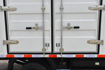 Զ�� ����V5E ��׼�� 4.3T 3.95�׵��Ŵ��綯��ʽ΢��(ZB5040XXYBEVVDD2)66.84kWhͼƬ