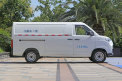 开瑞 江豚 2.7T 4.746米纯电动封闭冷藏货车(重特牌)40.55kWh