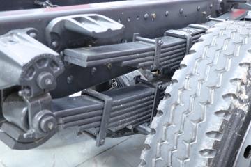 �������� ����L3 200���� 4X2 4.2����ж��ͼƬ