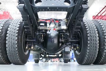 �������� ����L3 200���� 4X2 4.2����ж��ͼƬ