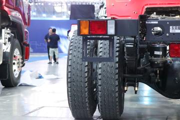 �������� ����L3 200���� 4X2 4.2����ж��ͼƬ