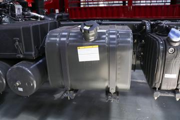 �������� ����L3 200���� 4X2 4.2����ж��ͼƬ