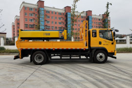 一汽解放轻卡底盘 防撞缓冲车外观图片