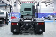 东风柳汽 乘龙H5V 480马力 6X4 AMT自动档牵引车(LZ4253H7DC1)