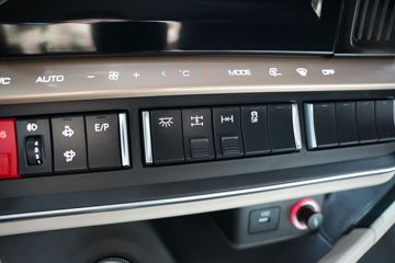 �������� ����H5V 480���� 6X4 AMT�Զ���ǣ����ͼƬ