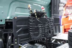 东风柳汽 乘龙H5V 480马力 6X4 AMT自动档牵引车(LZ4253H7DC1)