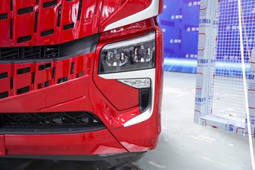 �������� ����HK�ؿ� 500���� 8X4 AMT�Զ��������ػ���ͼƬ