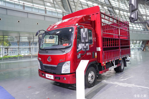 东风柳汽 乘龙L2 127马力 4.165米单排仓栅式轻卡