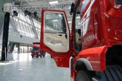 东风柳汽 乘龙H5V 290马力 6X2 氢燃料载货车