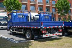江淮 领跑ES6 4.5T 4.18米单排插电式混合动力栏板轻卡(HFC1041PHEV2Q)15.5kWh