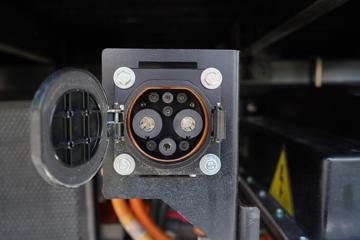 ���� ����ES6 4.5T 4.18�׵��Ų��ʽ��϶��������Ῠ15.5kWhͼƬ