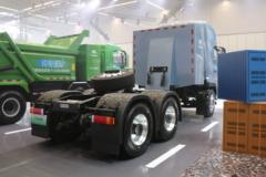 宇通重卡 T590E 6X4 纯电动牵引车422kWh