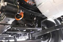 宇通重卡 T590E 6X4 纯电动牵引车422kWh