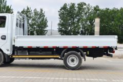 东风途逸 T5 年度款 95马力 3.7米单排栏板小卡(EQ1040S16DC)