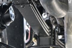 东风华神 HV5 18T 6.9米插电式混合动力冷藏车(DFD5186XLCLCHEV)