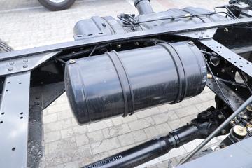 �ɵ� W7 220���� 6X2 6.2���Ű��դʽ�ػ���(����)ͼƬ