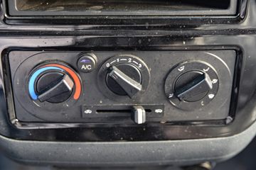 ; T3(ԭСW) 1.6L 123  3.05ʽС(̥)(EQ5031XXY60Q6AC)ͼƬ