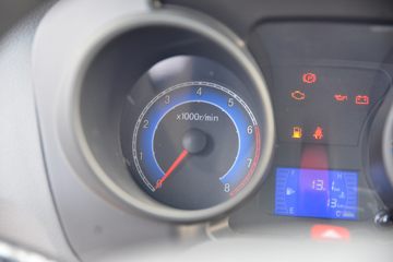 ; T3(ԭСW) 1.6L 123  3.05ʽС(̥)(EQ5031XXY60Q6AC)ͼƬ
