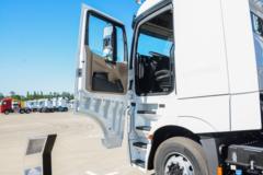 奔驰 Actros 重卡 510马力 6X4 危化品运输牵引车(国六)(BJ4266Y6DHL-A3)