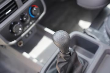 ���� ���� ������ 2.0L 136���� ���� 3.8�׵�������΢��(����)(LZW1031GHU)ͼƬ