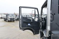 东风 多利卡D6-M超能Y 科技版 163马力 4.17米单排栏板轻卡(国六)(EQ1041S5CDF)