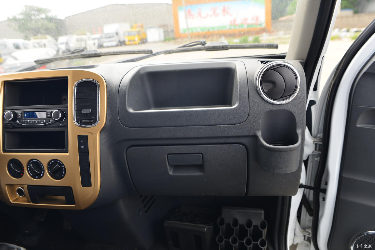 ����;�� T5 1.6L 122���� ���� 3.965�׵�����ʽС��(����)(EQ5031XXY16QEAC)��ʻ��                                               