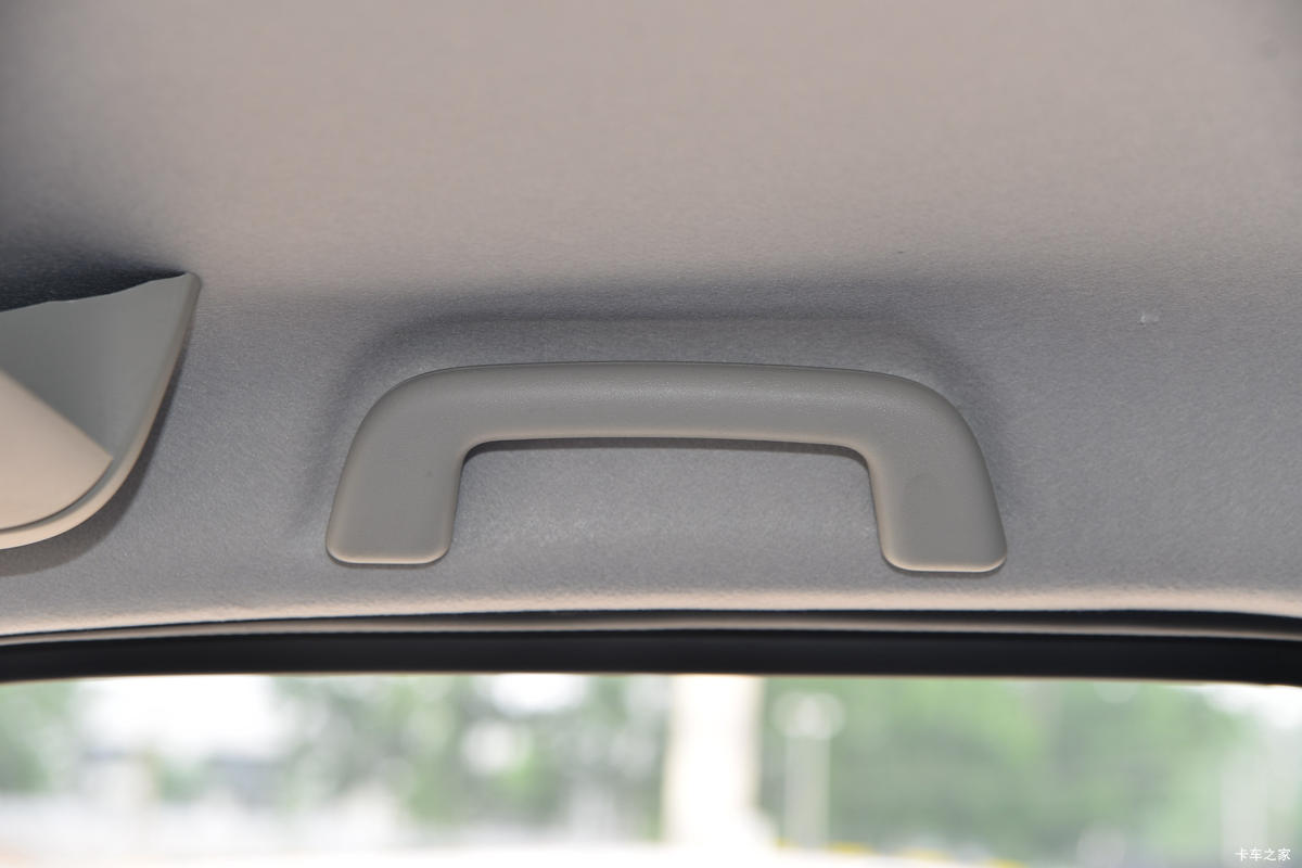 ����;�� T5 1.6L 122���� ���� 3.965�׵�����ʽС��(����)(EQ5031XXY16QEAC)��ʻ��                                               