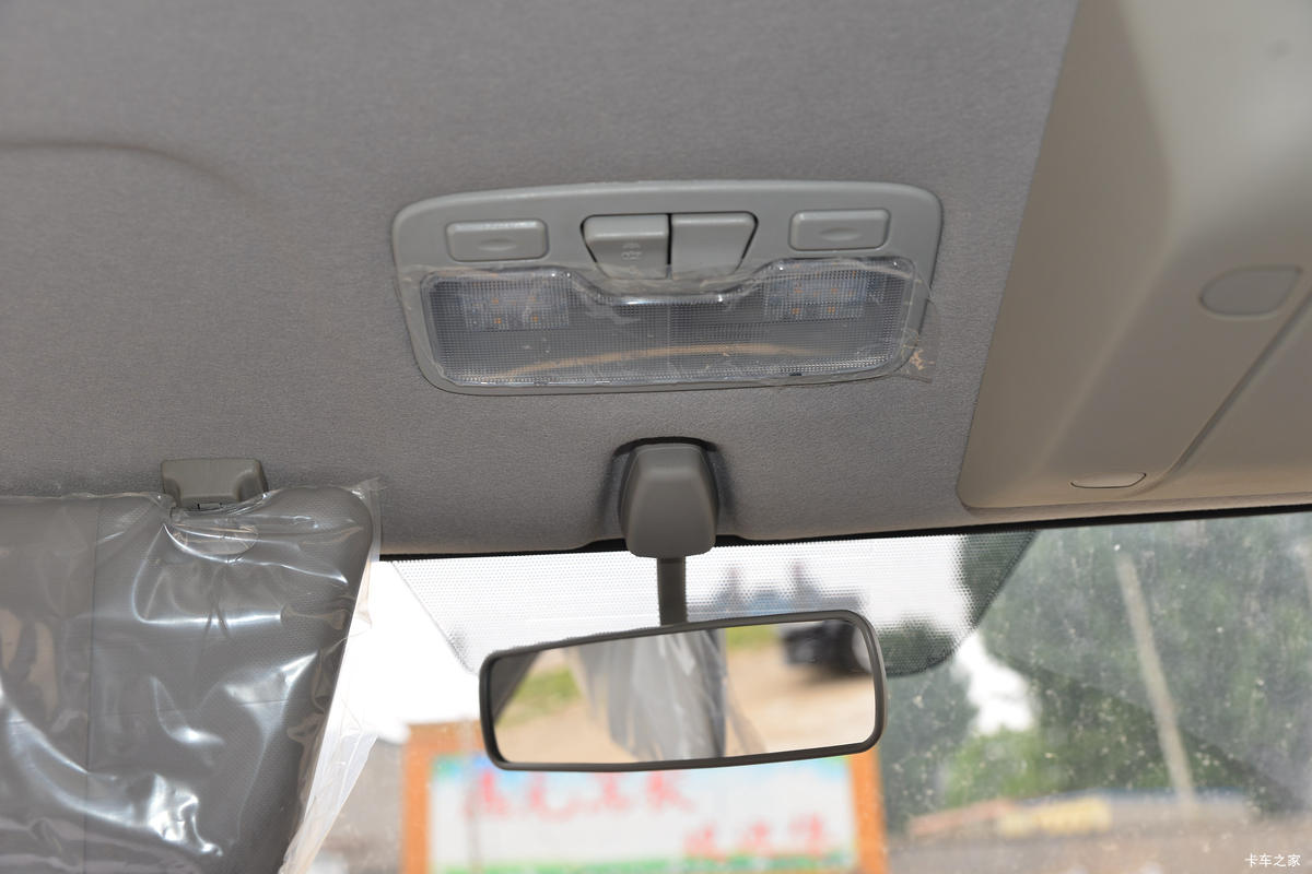 ����;�� T5 1.6L 122���� ���� 3.965�׵�����ʽС��(����)(EQ5031XXY16QEAC)��ʻ��                                               