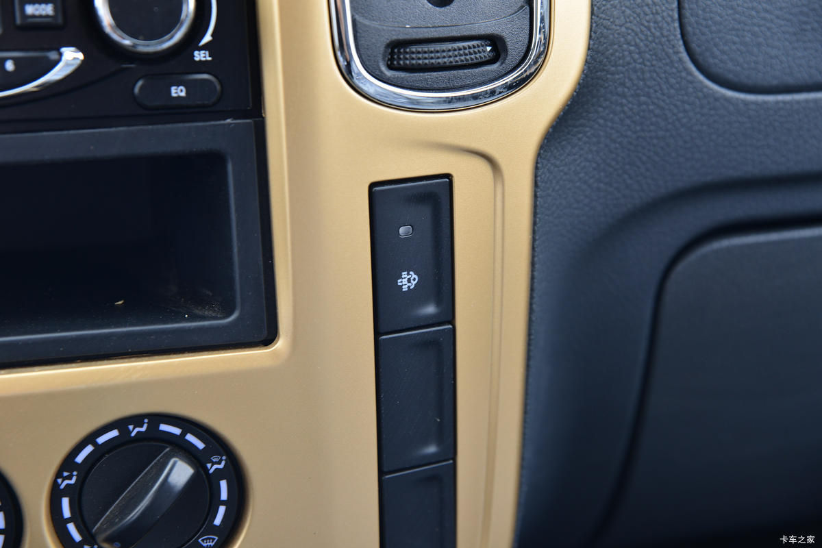 ����;�� T5 1.6L 122���� ���� 3.965�׵�����ʽС��(����)(EQ5031XXY16QEAC)��ʻ��                                               