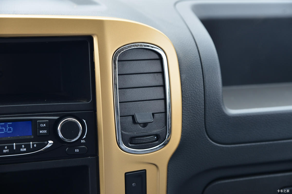 ����;�� T5 1.6L 122���� ���� 3.965�׵�����ʽС��(����)(EQ5031XXY16QEAC)��ʻ��                                               