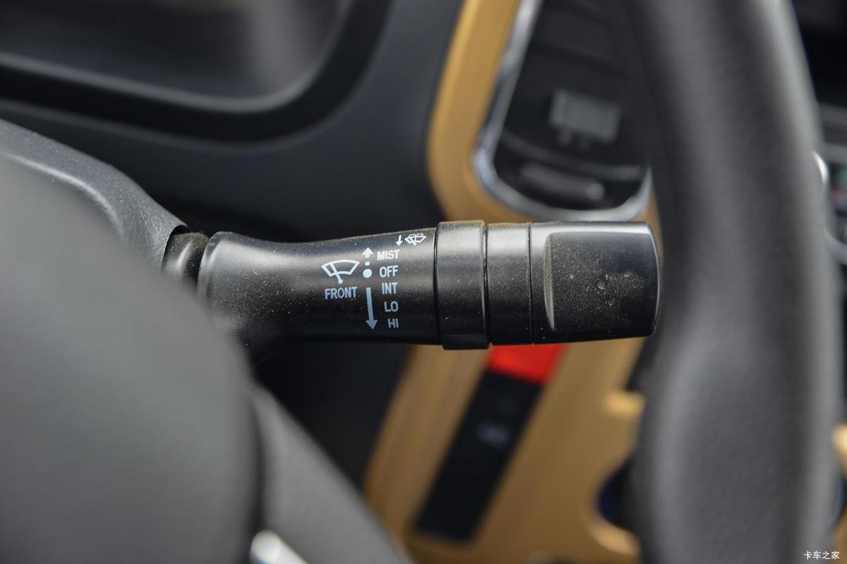 ����;�� T5 1.6L 122���� ���� 3.965�׵�����ʽС��(����)(EQ5031XXY16QEAC)��ʻ��                                               