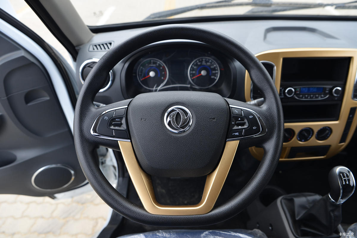 ����;�� T5 1.6L 122���� ���� 3.965�׵�����ʽС��(����)(EQ5031XXY16QEAC)��ʻ��                                               