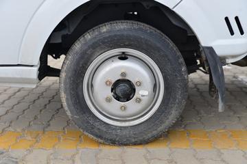 ����;�� T5 1.6L 122���� ���� 3.965�׵�����ʽС��(����)ͼƬ