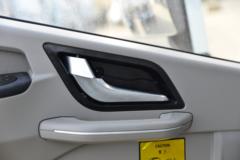 中国重汽HOWO 统帅 160马力 4.15米单排仓栅式轻卡(5T后桥)(ZZ5047CCYG3215F144B)