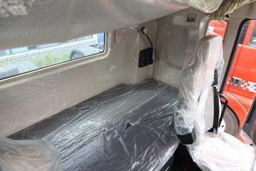 �й����� �ǵ¿�SITRAK C9H�ؿ� ������ 570���� 6X4 AMT�Զ���ǣ����(����)(��Һ��)ͼƬ