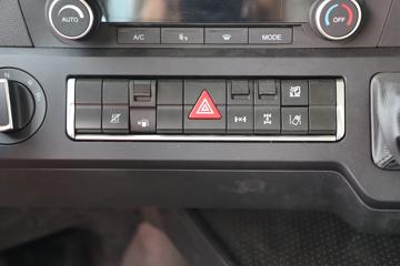 �й����� �ǵ¿�SITRAK C9H�ؿ� ������ 570���� 6X4 AMT�Զ���ǣ����(����)(��Һ��)ͼƬ