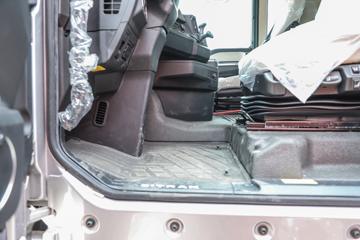 �й����� �ǵ¿�SITRAK C9H�ؿ� ������ 570���� 6X4 AMT�Զ���ǣ����(����)(��Һ��)ͼƬ