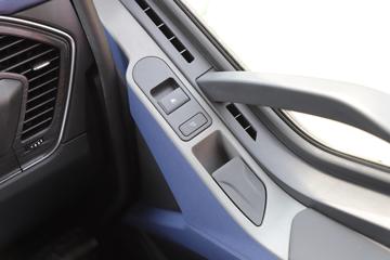 һ����� J6V�ؿ� �캽�� 620���� 6X4 AMT�Զ���ǣ����(Һ��)(CA4250P66K33T1AE6)ͼƬ