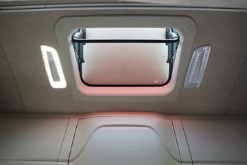 һ����� J6V�ؿ� �캽�� 620���� 6X4 AMT�Զ���ǣ����(Һ��)(CA4250P66K33T1AE6)ͼƬ