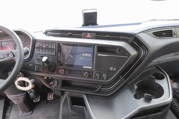 һ����� J6V�ؿ� �캽�� 620���� 6X4 AMT�Զ���ǣ����(Һ��)(CA4250P66K33T1AE6)ͼƬ