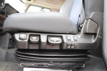 һ����� J6V�ؿ� �캽�� 620���� 6X4 AMT�Զ���ǣ����(Һ��)(CA4250P66K33T1AE6)ͼƬ