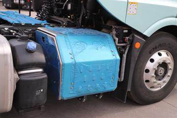 һ����� J6V�ؿ� �캽�� 620���� 6X4 AMT�Զ���ǣ����(Һ��)(CA4250P66K33T1AE6)ͼƬ