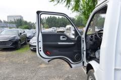 东风途逸 T6 132马力 4.005米单排厢式小卡(国六)(EQ5041XXY26DEAC)