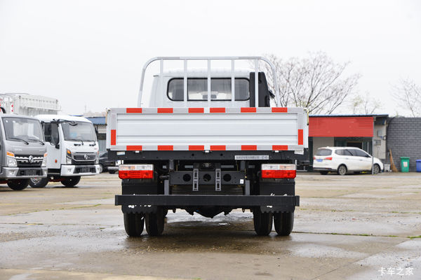 优惠0.5万 宜昌市多利卡D5载货车火热促销中