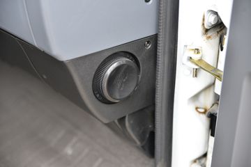 ���� ������D5 132���� 2.82��˫�������Ῠ(����)(EQ1042D3CDF)ͼƬ