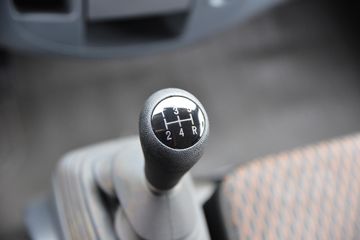 ���� ������D5 132���� 2.82��˫�������Ῠ(����)(EQ1042D3CDF)ͼƬ