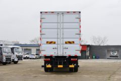 东风 多利卡D9 200马力 4X2 6.8米厢式载货车(国六)(EQ5181XXYL9CDGAC)