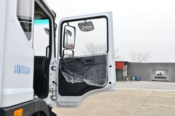 ���� ������D9 200���� 4X2 6.8����ʽ�ػ���(����)(EQ5181XXYL9CDGAC)ͼƬ