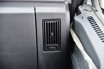 ���� ������D9 200���� 4X2 6.8����ʽ�ػ���(����)(EQ5181XXYL9CDGAC)ͼƬ