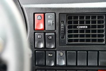 ���� ������D9 200���� 4X2 6.8����ʽ�ػ���(����)(EQ5181XXYL9CDGAC)ͼƬ